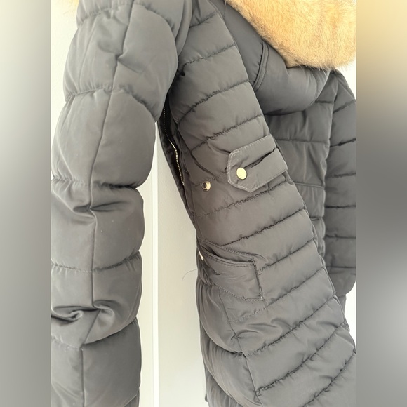 Zara Black Puffer Jacket with Fur Hood - Picture 6 of 9